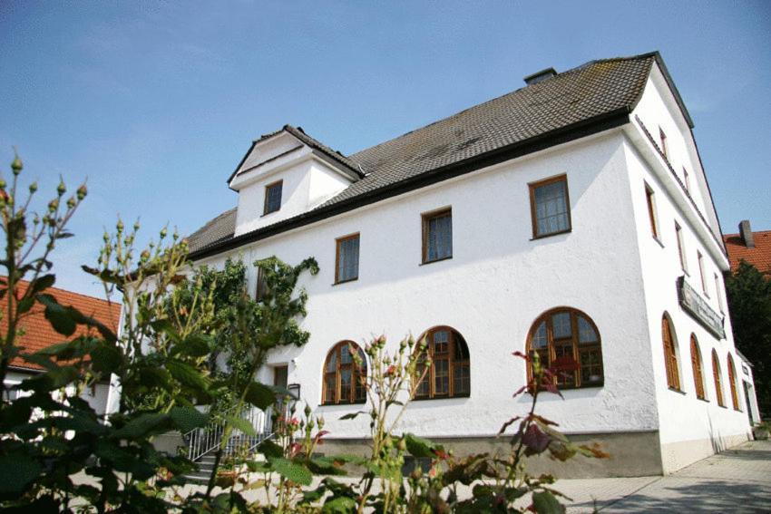 Pension-Metzgerei Hofer Inning am Holz エクステリア 写真